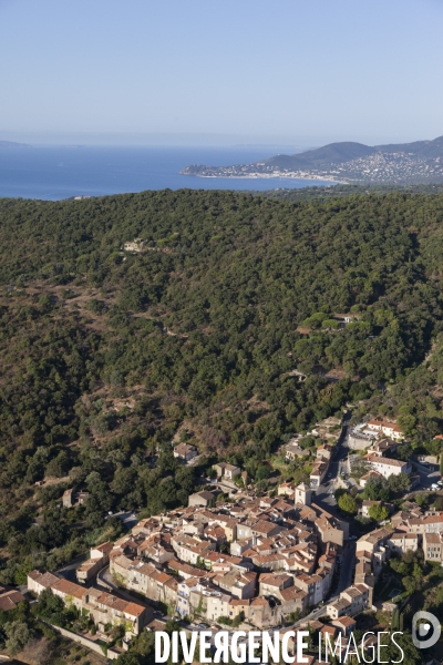 Vue aérienne du golfe de Saint Tropez