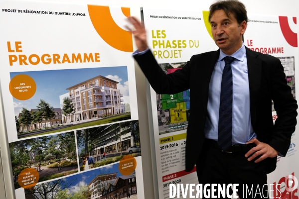 Maison du projet a Velizy-Villacoublay.Reconstruction de la zac Louvois.Presentation du projet par le depute maire Pascall Thevenot