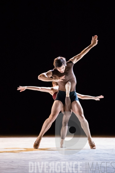 Bella Figura /  Jiri Kylian