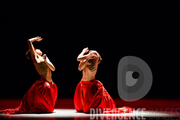 Bella Figura /  Jiri Kylian