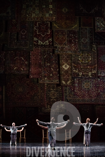 Symphonie de psaumes  /  Jiri Kylian