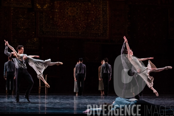 Symphonie de psaumes  /  Jiri Kylian
