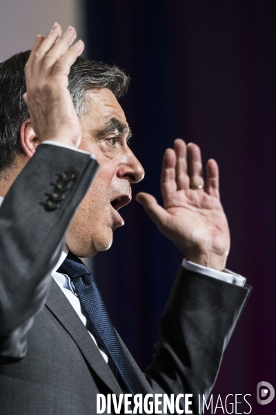 Dernier meeting de François Fillon, porte de Versailles.