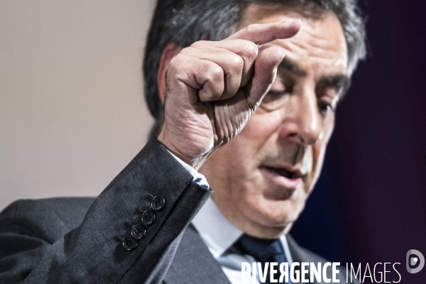 Dernier meeting de François Fillon, porte de Versailles.