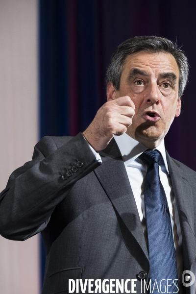 Dernier meeting de François Fillon, porte de Versailles.