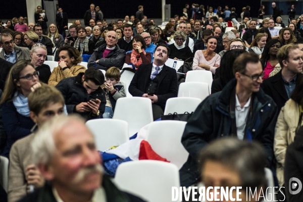 Dernier meeting de François Fillon, porte de Versailles.