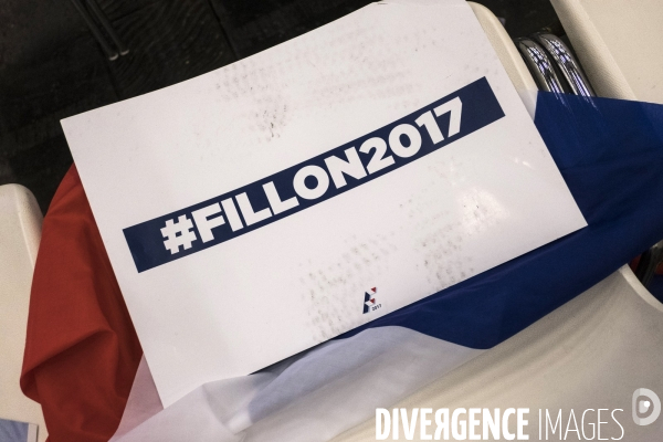 Dernier meeting de François Fillon, porte de Versailles.