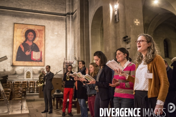 Jeunes catholiques à Paris