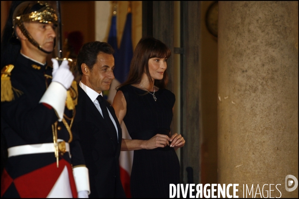 Nicolas sarkozy recoit le president chinois hu jintao