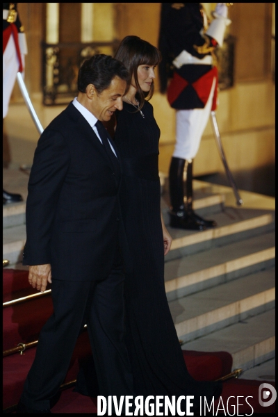 Nicolas sarkozy recoit le president chinois hu jintao