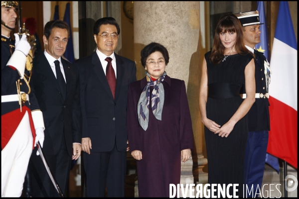 Nicolas sarkozy recoit le president chinois hu jintao