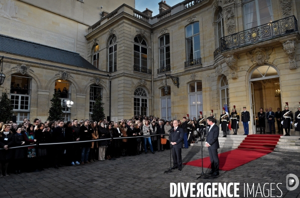 Cérémonie de passation entre Manuel Valls et Bernard Cazeneuve