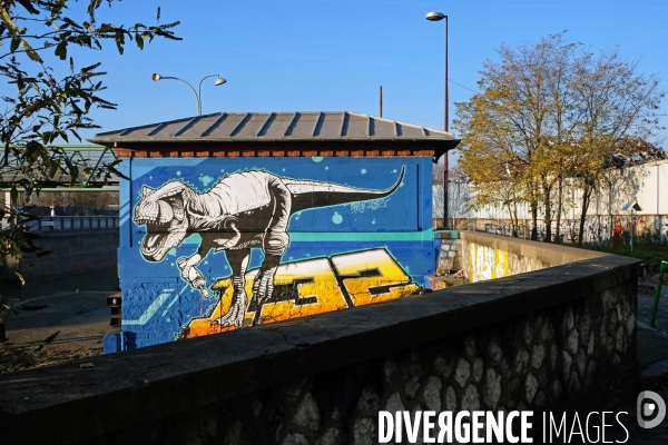 Street Art Avenue, une promenade le long du canal de Saint-Denis vous donne a voir les oeuvres de 30 artistes du nord est parisien entre la Villette et le stade de France