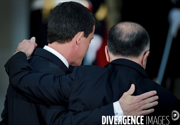 Cérémonie de passation entre Manuel Valls et Bernard Cazeneuve