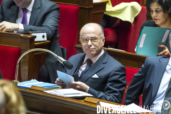 1ère séance des questions au gouvernement pour Bernard Cazeneuve , nouveau Premier ministre