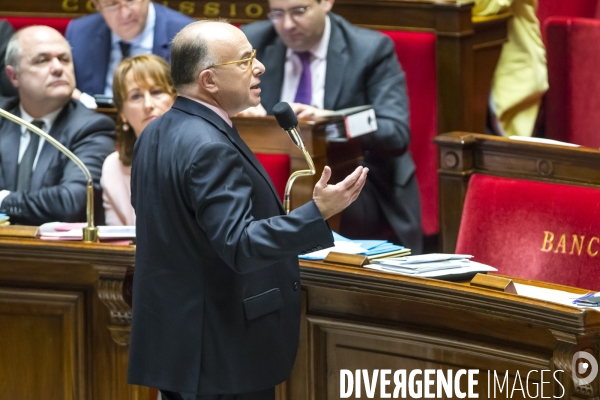 1ère séance des questions au gouvernement pour Bernard Cazeneuve , nouveau Premier ministre