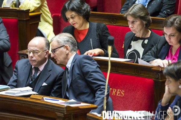 1ère séance des questions au gouvernement pour Bernard Cazeneuve , nouveau Premier ministre