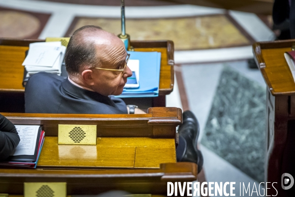 1ère séance des questions au gouvernement pour Bernard Cazeneuve , nouveau Premier ministre