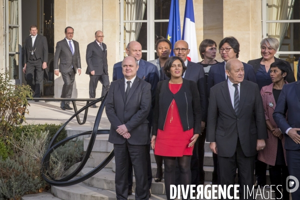 Premier conseil des ministres du gouvernement Cazeneuve