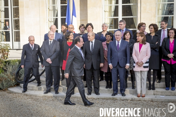 Premier conseil des ministres du gouvernement Cazeneuve