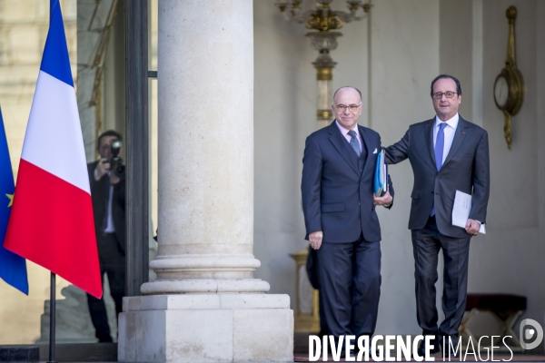 Premier conseil des ministres du gouvernement Cazeneuve