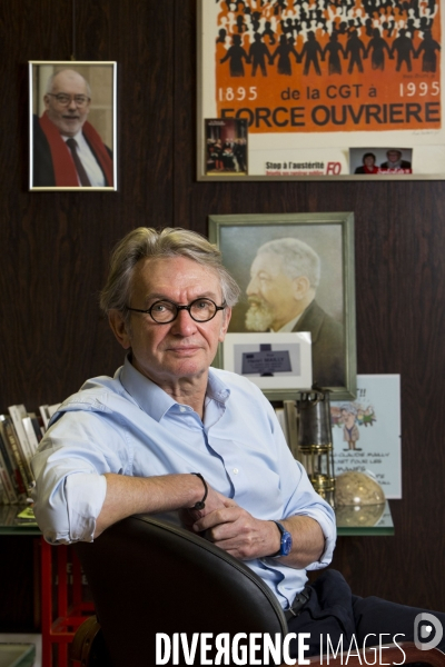 Jean-Claude MAILLY, secrétaire général de Force Ouvrière, dans son bureau au siège de F.O