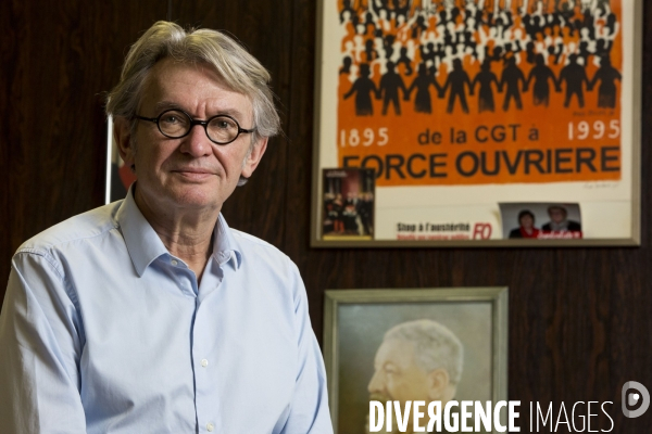 Jean-Claude MAILLY, secrétaire général de Force Ouvrière, dans son bureau au siège de F.O