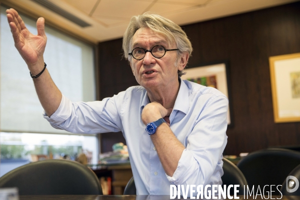 Jean-Claude MAILLY, secrétaire général de Force Ouvrière, dans son bureau au siège de F.O