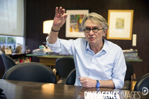Jean-Claude MAILLY, secrétaire général de Force Ouvrière, dans son bureau au siège de F.O