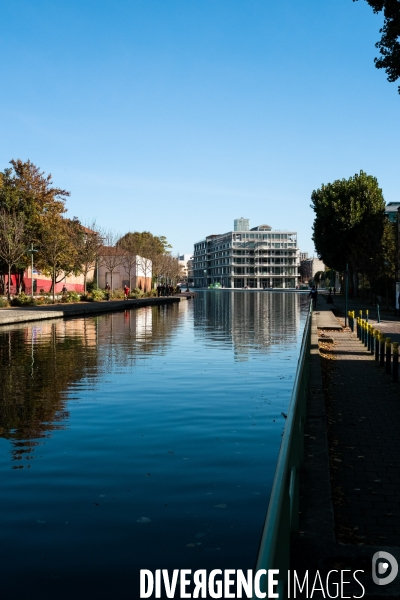 Pantin : Les berges du Canal de l Ourcq