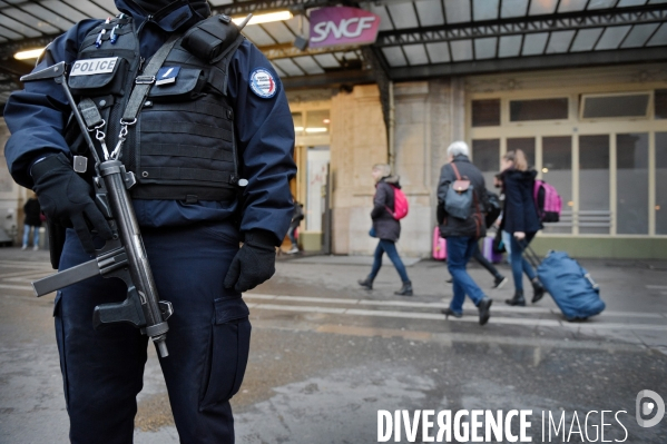 Militaire gare de Lyon