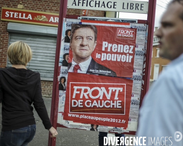 Campagne legislative de Jean-Luc Melenchon - collage d affiches