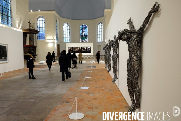 Illustration Decembre2016.Dans la chapelle de l ancien hopital Laennec, siege du groupe Kering et Balenciaga, sont exposes des oeuvres de la Collection Pinault .