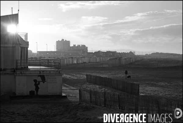 Illustration Decembre2016.Coucher de soleil sur la plage et le front de mer de Calais