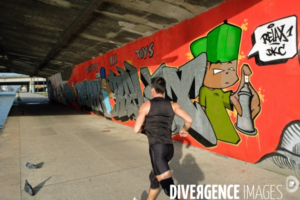 Street Art Avenue, une promenade le long du canal de Saint-Denis vous donne a voir les oeuvres de 30 artistes du nord est parisien entre la Villette et le stade de France