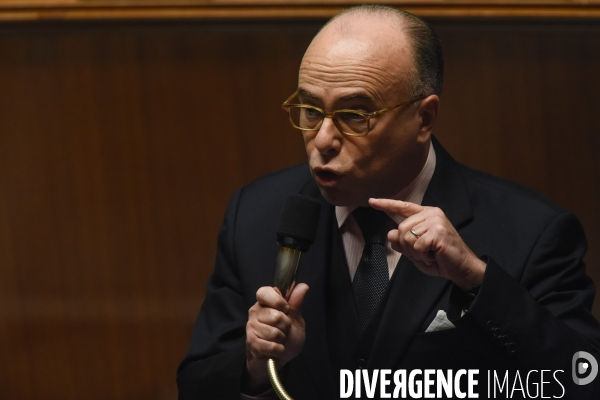 Bernard Cazeneuve à l Assemblée nationale. Questions d actualité