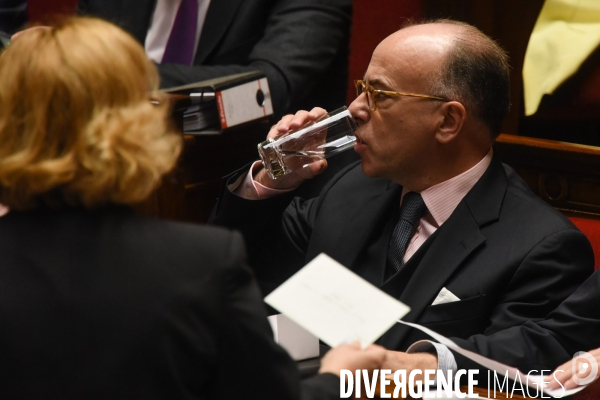 Bernard Cazeneuve à l Assemblée nationale. Questions d actualité