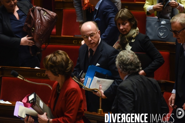 Bernard Cazeneuve à l Assemblée nationale. Questions d actualité