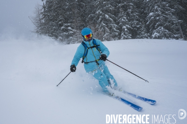 La neige arrive (enfin) dans les Alpes