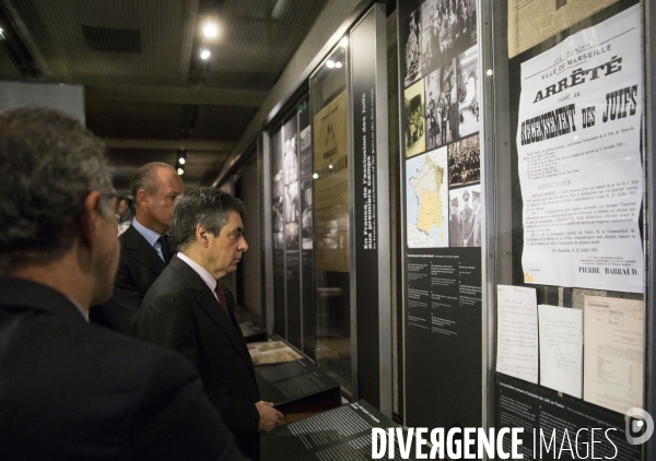 François FILLON visite le Mémorial de la Shoah à Paris