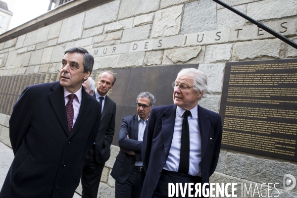 François FILLON visite le Mémorial de la Shoah à Paris