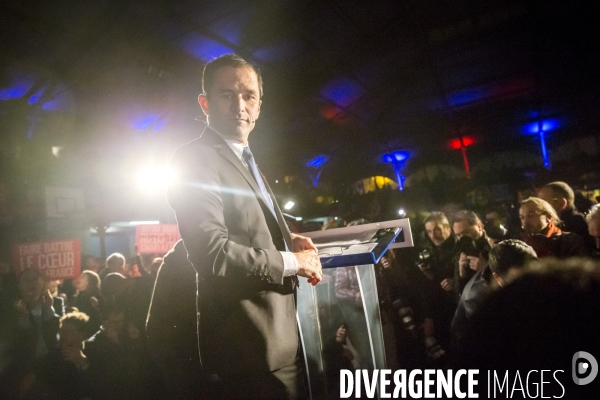 Benoit Hamon en meeting au gymnase Japy à Paris