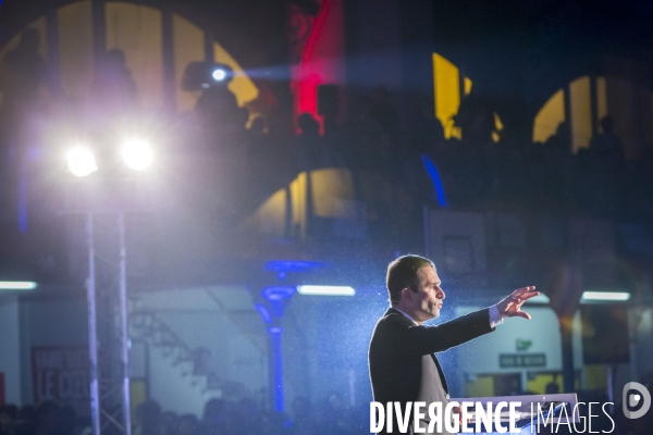 Benoit Hamon en meeting au gymnase Japy à Paris