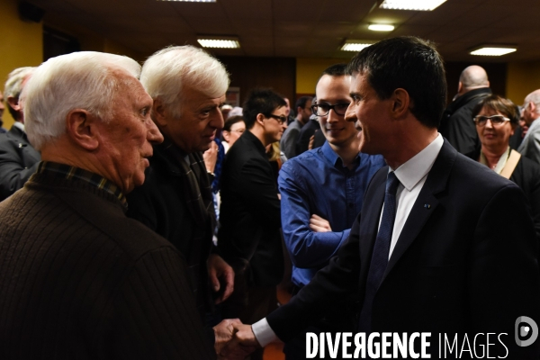 Manuel Valls à Lamballe. Campagne des Primaires citoyennes.