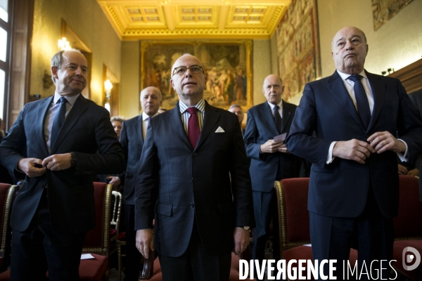 Bernard CAZENEUVE assiste à la rentrée solennelle de la cour des comptes.