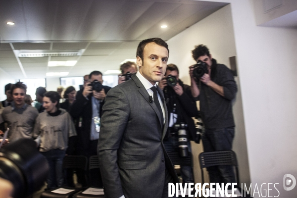 Conférence de Presse de Emmanuel Macron dans ses locaux de campagne Conférence de Presse de Emmanuel Macron dans ses locaux de campagne