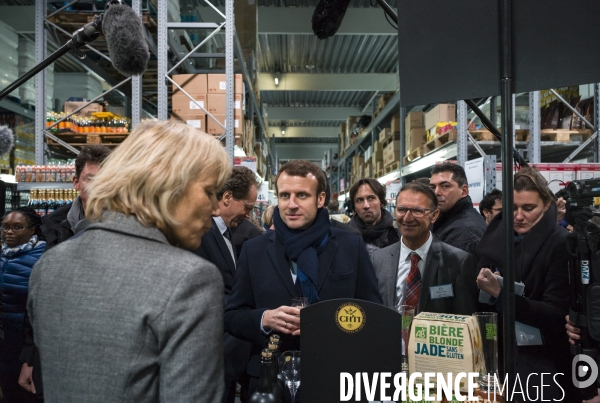 Emmanuel MACRON dans le METRO