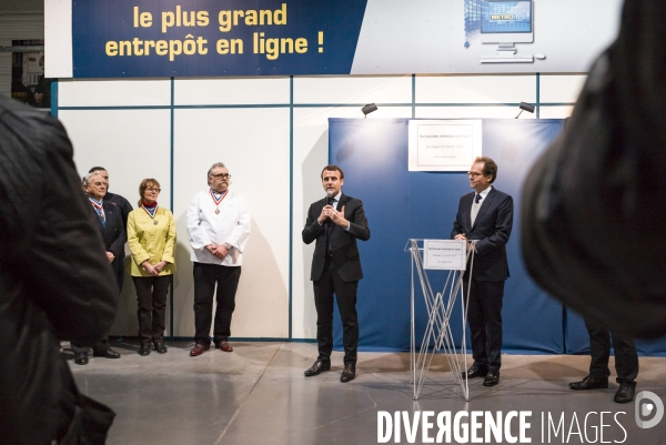 Emmanuel MACRON dans le METRO