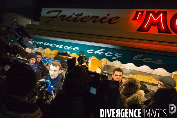 Emmanuel MACRON dans le METRO