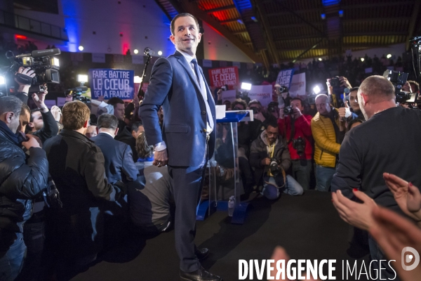 Benoît Hamon en meeting à Paris
